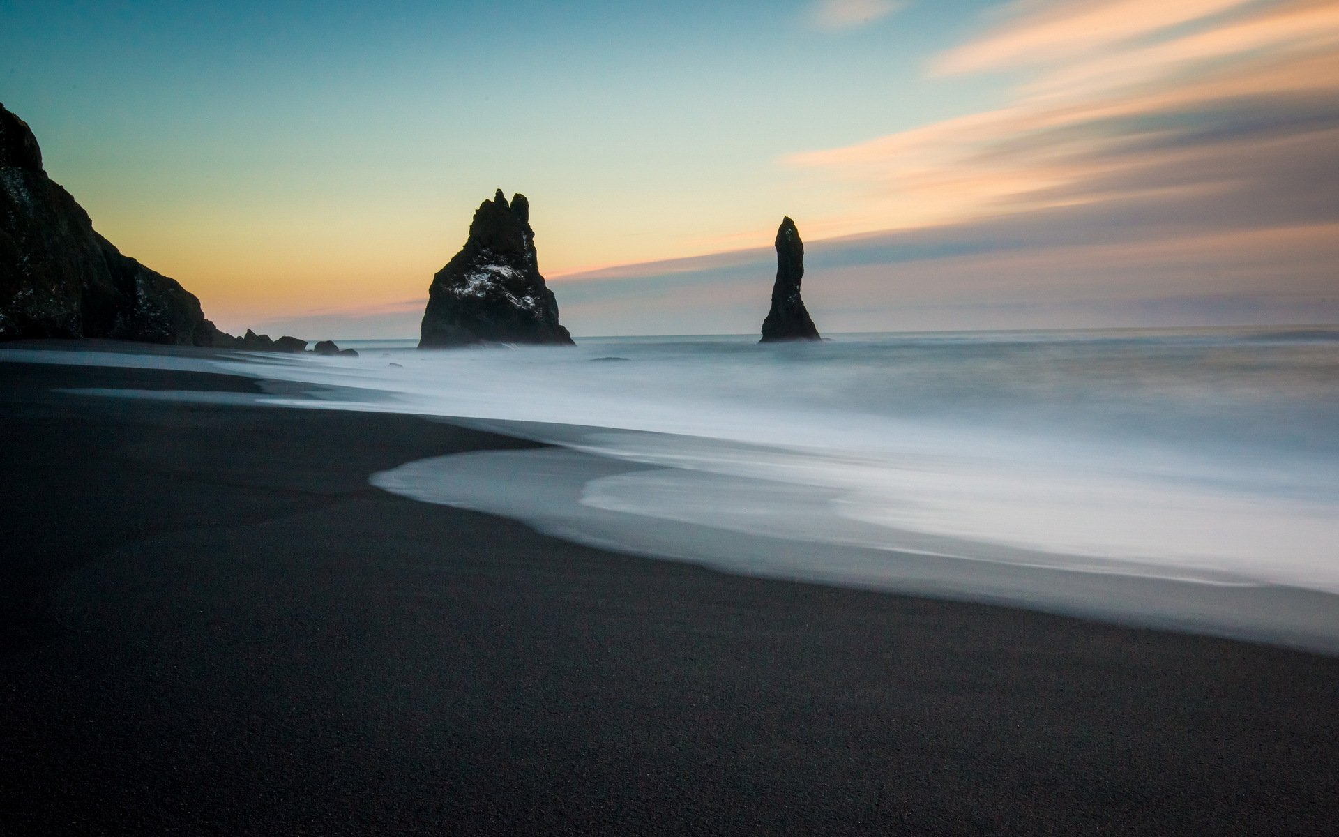 Dark markets iceland